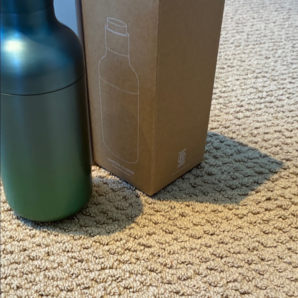 NIB Nespresso Barista Collection Shaker in Metallic Blue and Green - Picture 4 of 4